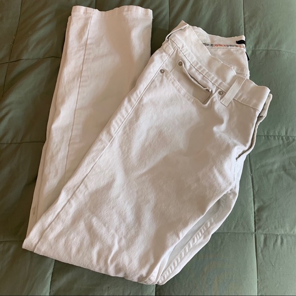 Levi's Denim - Low Rise White Levi’s 542 Pencil Jean